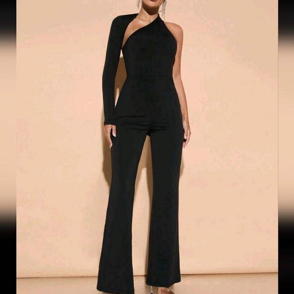 Women Elegant Asymmetric Collar Oblique Shoulder Bell-Bottom Jumpsuit - Picture 4 of 4